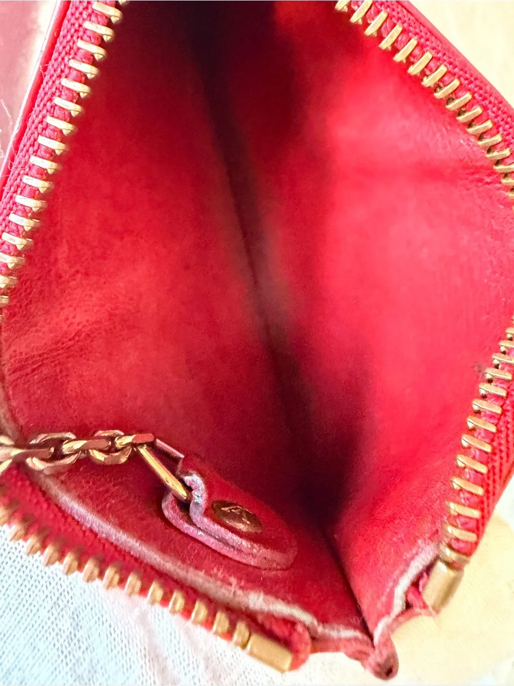 Louis Vuitton Red Epi Leather Key Cles/Pouch with Gold Hardware - Picture 14 of 16